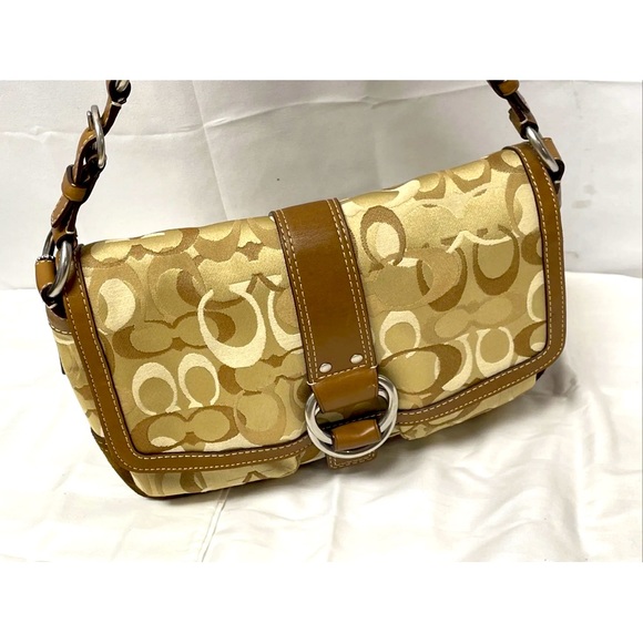 Coach 2pc Set Bag and Wallet w/ Dust bag Rare Excellent Condition no call outs - Picture 10 of 16